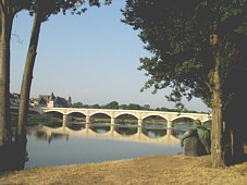Pont Amboise